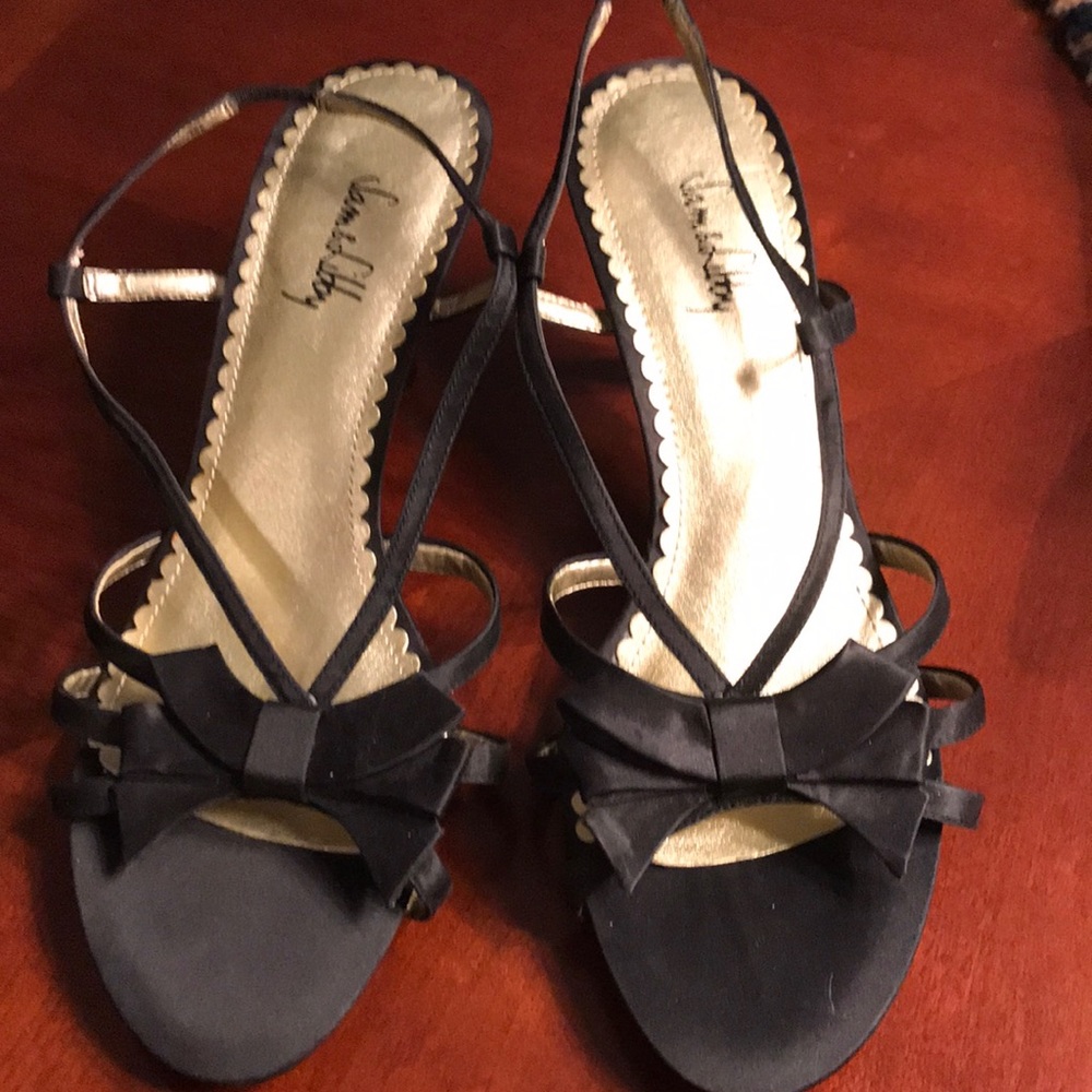 Sam & Libby Black Strappy Sandals